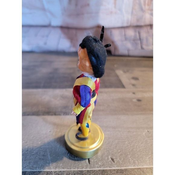 Vintage Ricardo Di Roma Italian Swiss Guard yellow purple Uniform sleep eyes dol - Picture 2 of 5